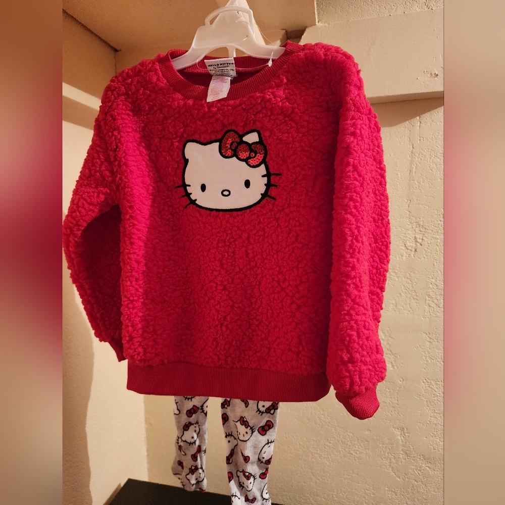 NWT. Fuzzy Hello Kitty 2pc outfit.  4T.
